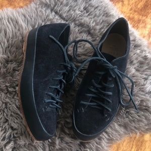 Feit Low Black Classics